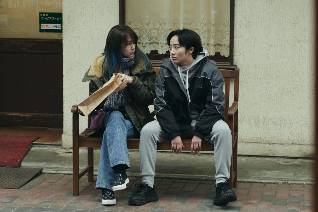 (c)2025「ナイトフラワー」製作委員会