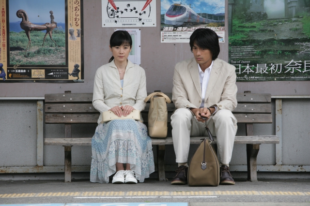 (c)2006 "Tonarimachi Senso" Film Partners