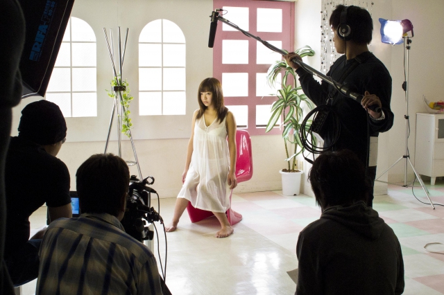 (c) Kurumi Morishita / 「It All Started with Taking it All Off」Film Partners