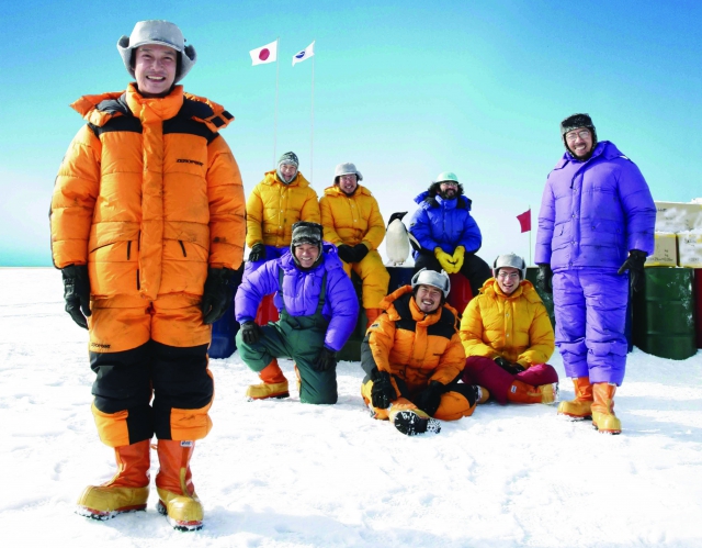 (c)2009「南極料理人」製作委員会