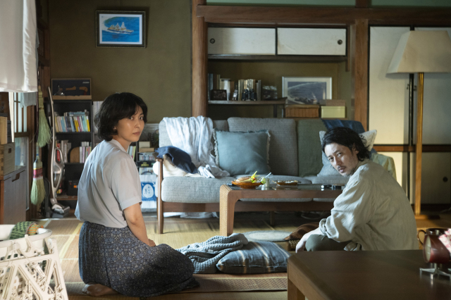 (c)2025映画『夏の砂の上』製作委員会