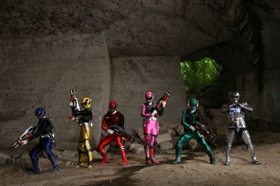 スペース・スクワッド ギャバンＶＳデカレンジャー
