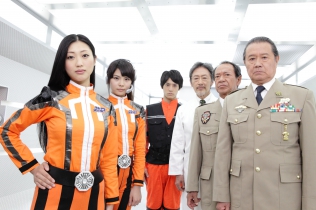 地球防衛未亡人