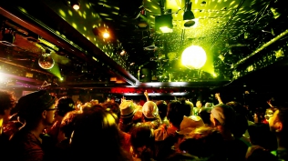 SAVE THE CLUB NOON