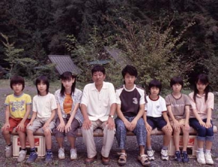 七人の弔