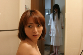 闇のまにまに　人妻彩乃の不貞な妄想